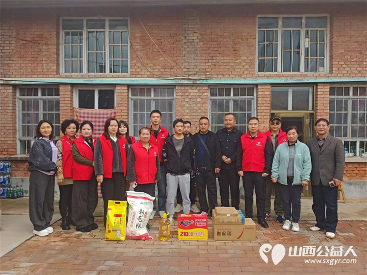 长治市圆梦公益组织志愿者去平顺县苗庄镇东五马村看望因病致困的贫困户赠送米面油及慰问金 - 第1张 - 山西公益人 长治市圆梦公益组织志愿者去平顺县苗庄镇东五马村看望因病致困的贫困户赠送米面油及慰问金 - 第1张