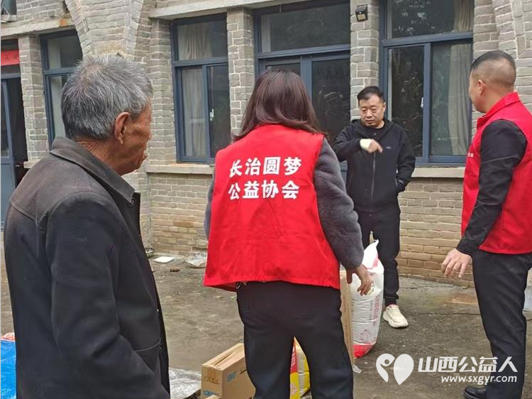 长治市圆梦公益组织志愿者去平顺县苗庄镇东五马村看望因病致困的贫困户赠送米面油及慰问金 - 第22张 - 山西公益人 长治市圆梦公益组织志愿者去平顺县苗庄镇东五马村看望因病致困的贫困户赠送米面油及慰问金 - 第22张