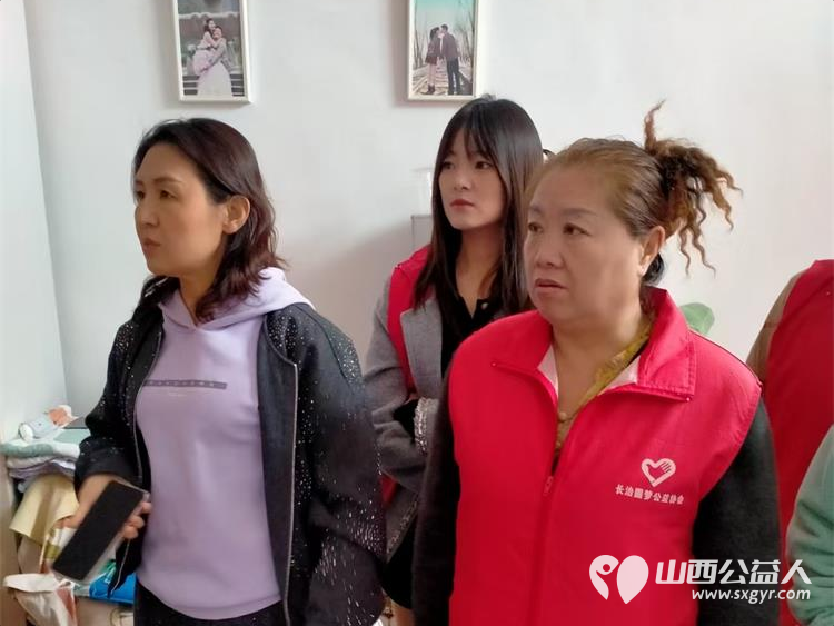 长治市圆梦公益组织志愿者去平顺县苗庄镇东五马村看望因病致困的贫困户赠送米面油及慰问金 - 第20张 - 山西公益人 长治市圆梦公益组织志愿者去平顺县苗庄镇东五马村看望因病致困的贫困户赠送米面油及慰问金 - 第20张