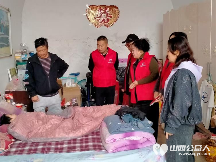 长治市圆梦公益组织志愿者去平顺县苗庄镇东五马村看望因病致困的贫困户赠送米面油及慰问金 - 第19张 - 山西公益人 长治市圆梦公益组织志愿者去平顺县苗庄镇东五马村看望因病致困的贫困户赠送米面油及慰问金 - 第19张