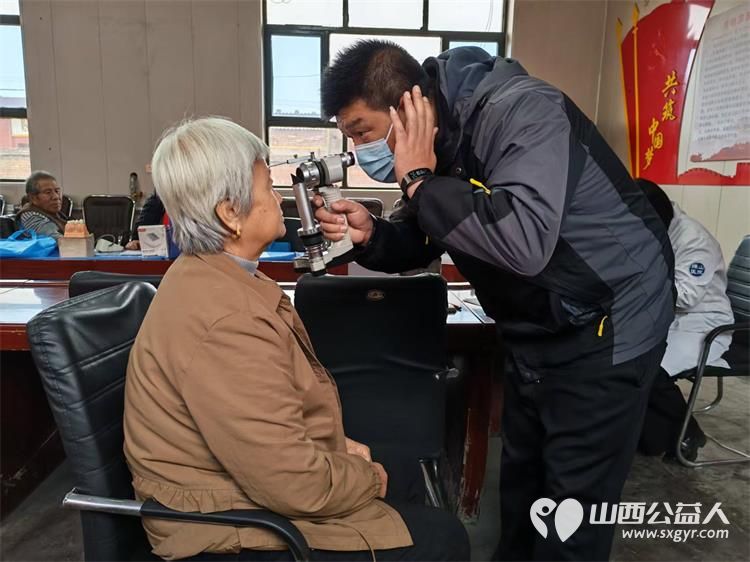 岁岁重阳今又重阳 介休市敬老协会2025年10月23日重阳节敬老活动在义安镇南盐场村举行为南盐场70岁以上老人每人一袋50斤金沙河麦芯面粉 - 第38张 - 山西公益人 岁岁重阳今又重阳 介休市敬老协会2025年10月23日重阳节敬老活动在义安镇南盐场村举行为南盐场70岁以上老人每人一袋50斤金沙河麦芯面粉 - 第38张