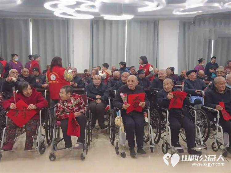 孝亲敬老传美德童心相伴度重阳----长治市善泽留守困境儿童救助协会志愿者和协会帮扶的十多名孩子在屯留中心敬老院举行了善田同耕泽缘重阳敬老活动 - 第14张 - 山西公益人 孝亲敬老传美德童心相伴度重阳----长治市善泽留守困境儿童救助协会志愿者和协会帮扶的十多名孩子在屯留中心敬老院举行了善田同耕泽缘重阳敬老活动 - 第14张