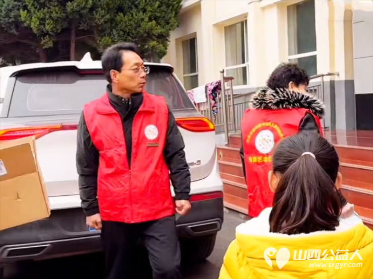 孝亲敬老传美德童心相伴度重阳----长治市善泽留守困境儿童救助协会志愿者和协会帮扶的十多名孩子在屯留中心敬老院举行了善田同耕泽缘重阳敬老活动 - 第45张 - 山西公益人 孝亲敬老传美德童心相伴度重阳----长治市善泽留守困境儿童救助协会志愿者和协会帮扶的十多名孩子在屯留中心敬老院举行了善田同耕泽缘重阳敬老活动 - 第45张