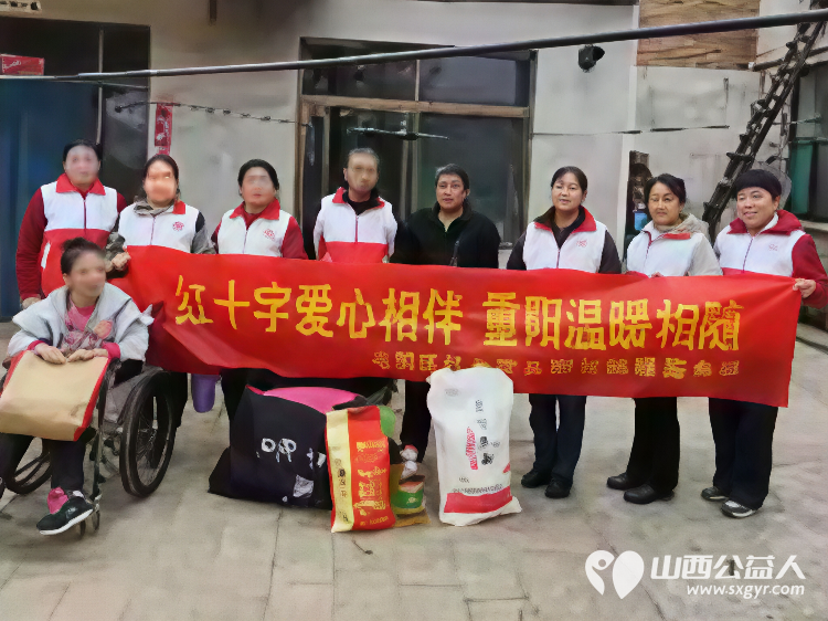 屯留区红十字会赈济救援服务队前往社区和乡镇开展重阳慰问暖人心活动为老人们带去了物质上的帮助 - 第2张 - 山西公益人 屯留区红十字会赈济救援服务队前往社区和乡镇开展重阳慰问暖人心活动为老人们带去了物质上的帮助 - 第2张