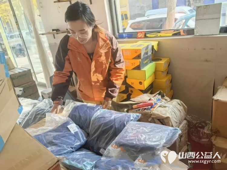 汇爱成溪·星辰计划 交城县成溪社会工作服务中心联合江苏省爱德基金会发起的“星辰计划”点亮这—束光是成溪社工把孩子想要的精准送到手边的牵挂 - 第9张 - 山西公益人 汇爱成溪·星辰计划 交城县成溪社会工作服务中心联合江苏省爱德基金会发起的“星辰计划”点亮这—束光是成溪社工把孩子想要的精准送到手边的牵挂 - 第9张