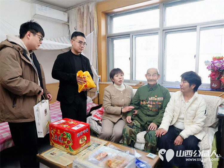 山西太原一碗小米粥浓浓敬老情 山西省名优土特新产品协会联合山西省海养慈善基金会在山西省军区社区举行尊老敬老爱老——全民品粥日活动 - 第3张 - 山西公益人 山西太原一碗小米粥浓浓敬老情 山西省名优土特新产品协会联合山西省海养慈善基金会在山西省军区社区举行尊老敬老爱老——全民品粥日活动 - 第3张