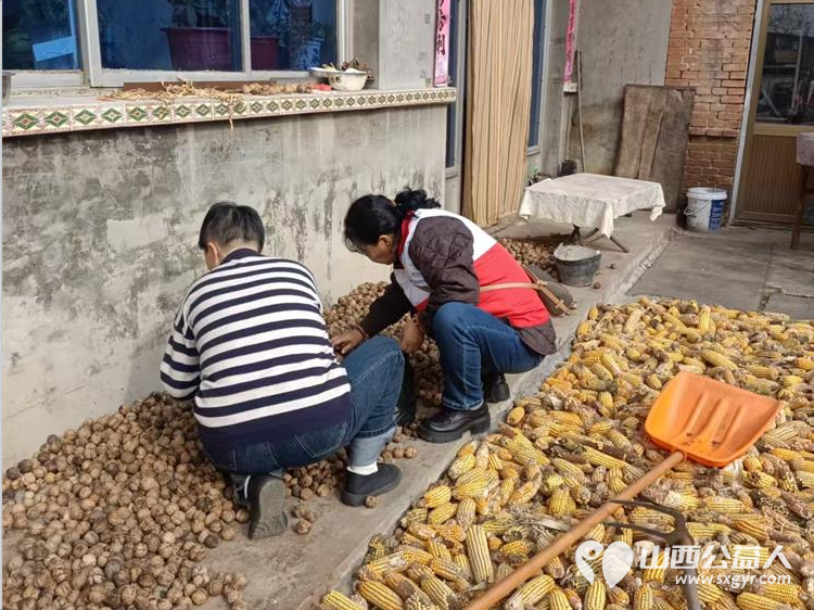 屯留区红十字会赈济救援服务队前往社区和乡镇开展重阳慰问暖人心活动为老人们带去了物质上的帮助 - 第9张