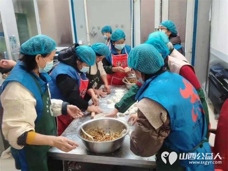 长治市小雨点公益协会思源分会开展立足岗位作贡献主题党课活动主题会议结束后随即在长治市雨花斋二部启动免费供餐活动 - 第10张 - 山西公益人 长治市小雨点公益协会思源分会开展立足岗位作贡献主题党课活动主题会议结束后随即在长治市雨花斋二部启动免费供餐活动 - 第10张