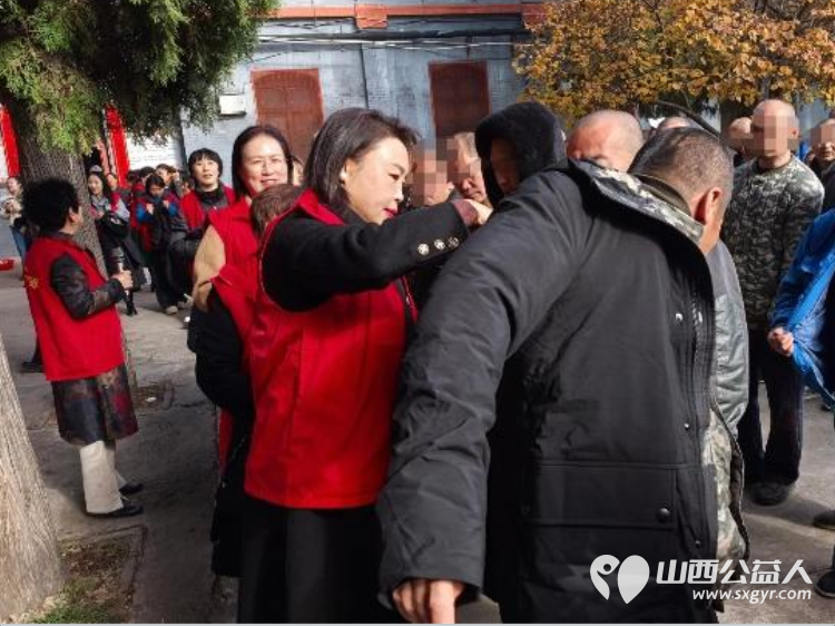 初冬送暖温情守护 长治市爱心妈妈志愿服务协会深入长治市安神医院开展公益慰问活动为这里的特殊群体送上精致棉衣、棉鞋、新鲜大葱和鸡蛋等物资 - 第19张