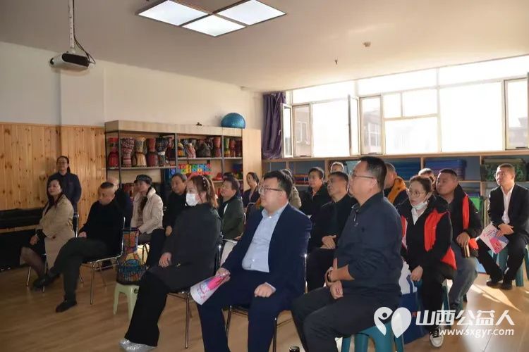 鼓点传情爱心筑桥一场温暖于心智障碍群体的公益之约 山西省福利养老机构联合会山西省红十字志愿者协会与心智障碍群体帮扶共建活动在太原市安健儿公益服务中心举行 - 第2张 - 山西公益人 鼓点传情爱心筑桥一场温暖于心智障碍群体的公益之约 山西省福利养老机构联合会山西省红十字志愿者协会与心智障碍群体帮扶共建活动在太原市安健儿公益服务中心举行 - 第2张