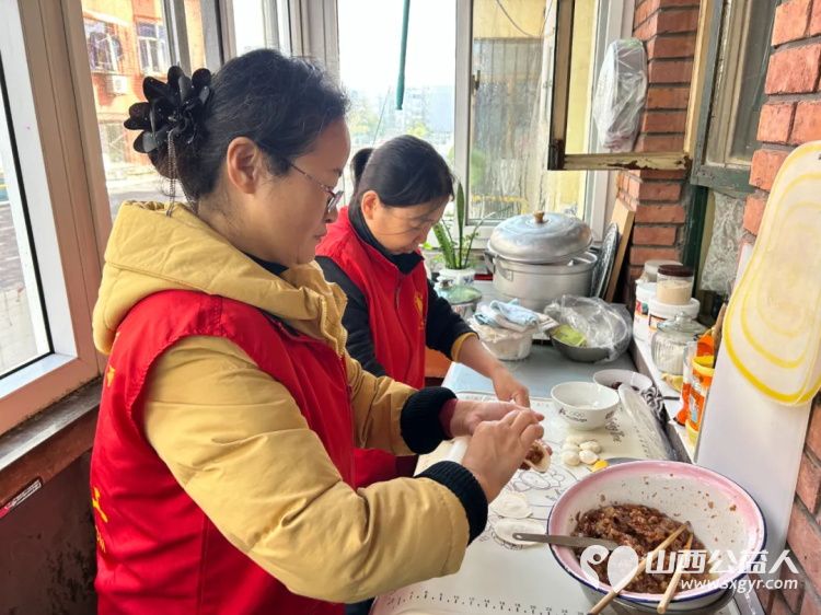 阳泉市义工联合会2025年10月组织义工参加幸福家园敬老服务帮助生活困难老人解决生活上的实际问题 - 第21张