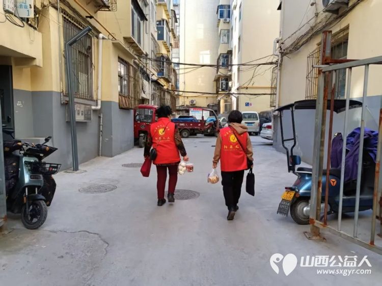 阳泉市义工联合会2025年10月组织义工参加幸福家园敬老服务帮助生活困难老人解决生活上的实际问题 - 第34张