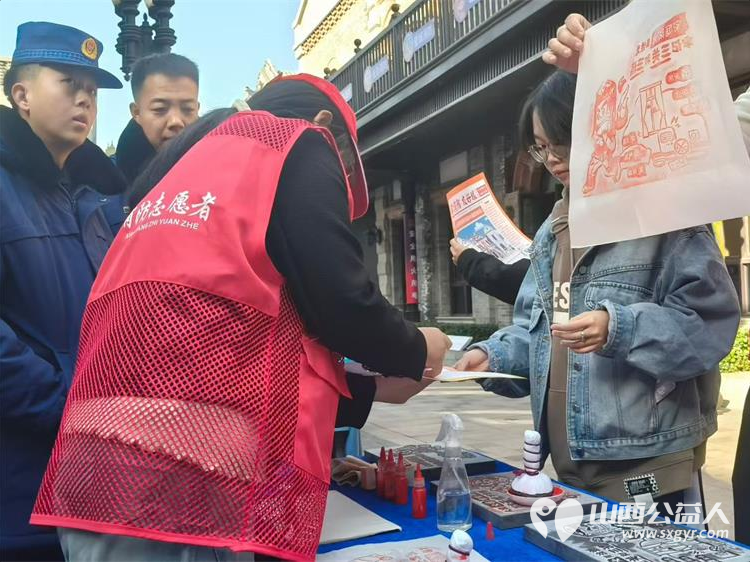 全民消防.生命至上 ¦ 晋中新青年高校志愿者联合服务中心开展“119”消防月志愿服务宣传活动 - 第5张 - 山西公益人 全民消防.生命至上 ¦ 晋中新青年高校志愿者联合服务中心开展“119”消防月志愿服务宣传活动 - 第5张