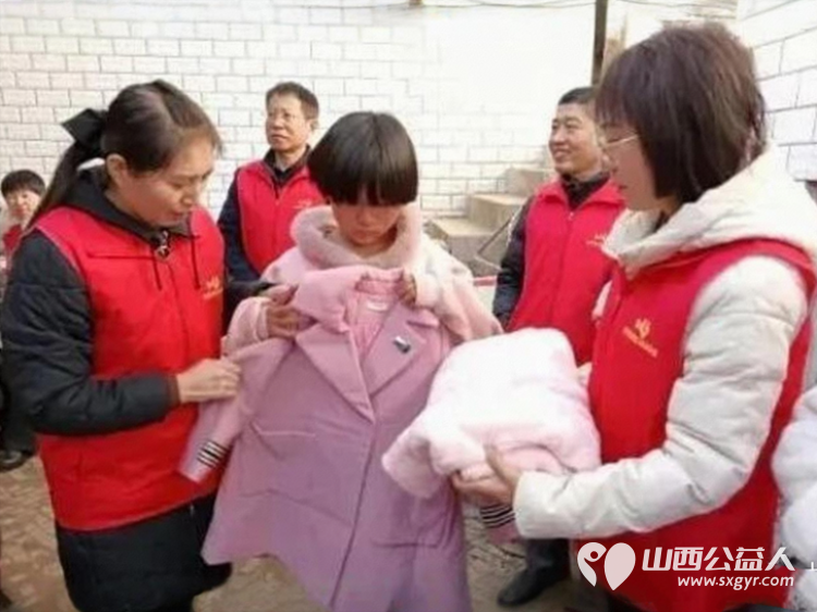 一间小院满院暖阳----忻州市爱心公益协会筹备了价值3000多元的生活物资和助学金圆樊野村困境姐妹冬日心愿希望志愿者能帮两个孩子申请国家孤儿补助 - 第16张