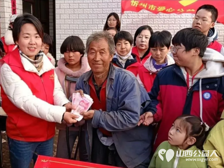 一间小院满院暖阳----忻州市爱心公益协会筹备了价值3000多元的生活物资和助学金圆樊野村困境姐妹冬日心愿希望志愿者能帮两个孩子申请国家孤儿补助 - 第21张