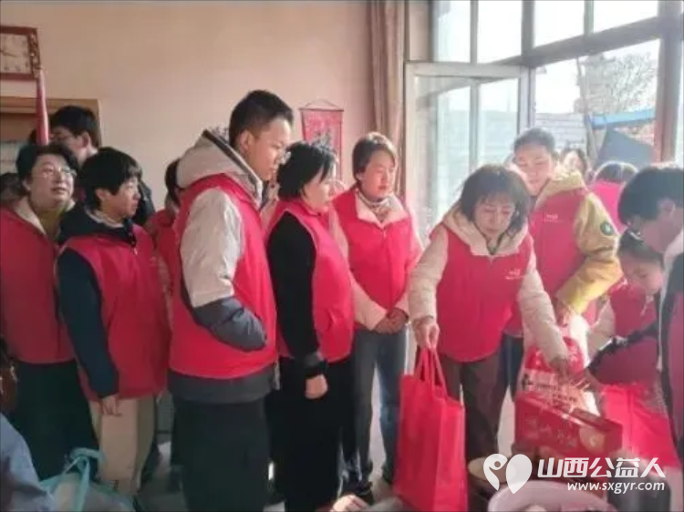 一间小院满院暖阳----忻州市爱心公益协会筹备了价值3000多元的生活物资和助学金圆樊野村困境姐妹冬日心愿希望志愿者能帮两个孩子申请国家孤儿补助 - 第7张