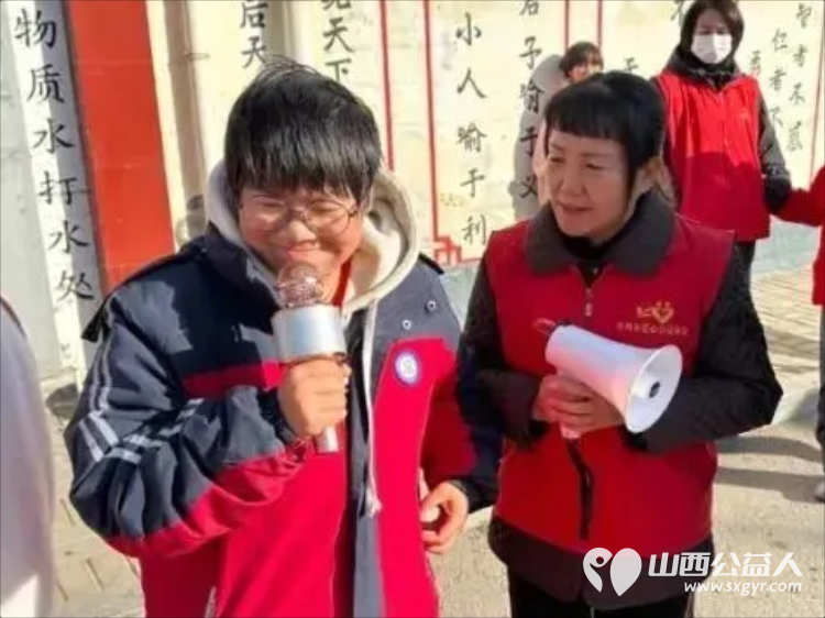 一间小院满院暖阳----忻州市爱心公益协会筹备了价值3000多元的生活物资和助学金圆樊野村困境姐妹冬日心愿希望志愿者能帮两个孩子申请国家孤儿补助 - 第14张
