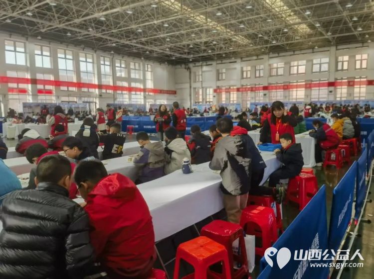 青春志愿力量助力科技创新梦想----吕梁市离石区青年志愿者协会志愿者服务吕梁市第一届青少年科技创新大赛圆满成功 - 第12张