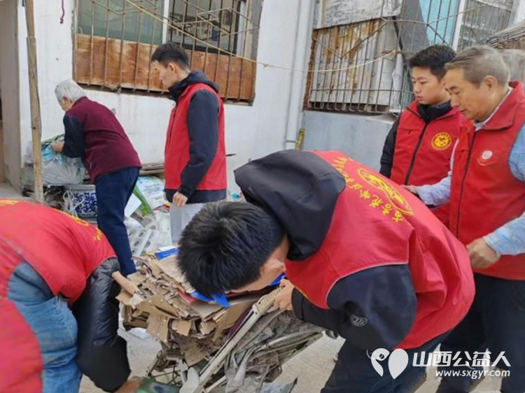 太原杏花岭区杏花红志愿服务中心开展“亮亮行动”关爱孤寡老人慰问团队更让困难群众感受到了社会的温暖与关怀 - 第4张