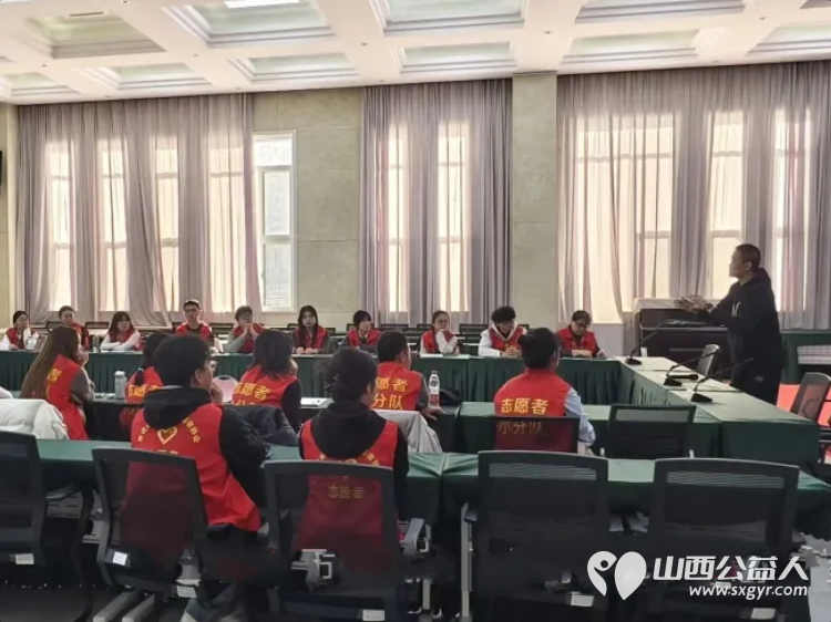 杏花岭区青年志愿者协会开展大学生志愿服务培训赋能大学生志愿者成长新路径太原市志愿者小分队的负责人常乐为大学生志愿者带来生动的经验分享 - 第8张
