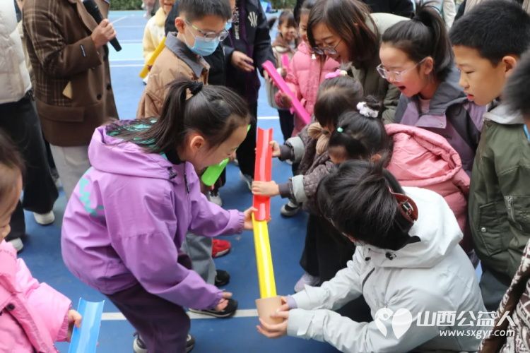 共青团伙伴计划 运城市爱心驿站社会工作服务中心举办社交小达人互动协作我能行心理团体辅导活动 - 第10张