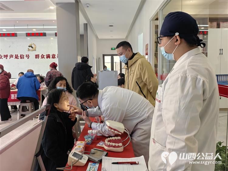 杏花岭区河北里社区联合杏花红志愿服务中心开展守护健康保障生活暖心福利走进社区专项惠民活动 - 第10张