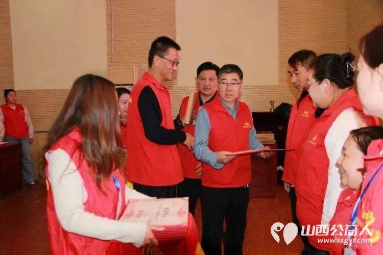 忻州市爱心公益协会2024年度优秀志愿者表彰暨发起人授牌仪式圆满落下帷幕为公益事业的前行凝聚温暖力量注入持久动能 - 第13张