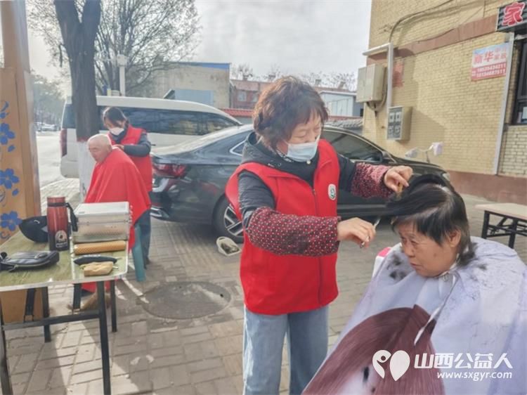 介休市敬老协会组织志愿者2025年11月26日走进介休市北关街道体育路社区为社区所有老人爱心理发义诊 - 第32张 - 山西公益人 介休市敬老协会组织志愿者2025年11月26日走进介休市北关街道体育路社区为社区所有老人爱心理发义诊 - 第32张