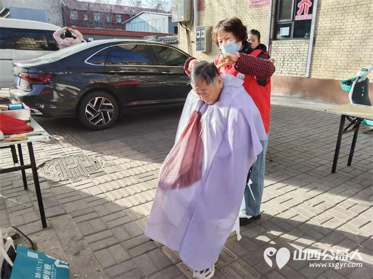 介休市敬老协会组织志愿者2025年11月26日走进介休市北关街道体育路社区为社区所有老人爱心理发义诊 - 第15张 - 山西公益人 介休市敬老协会组织志愿者2025年11月26日走进介休市北关街道体育路社区为社区所有老人爱心理发义诊 - 第15张