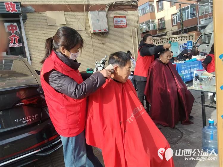 介休市敬老协会组织志愿者2025年11月26日走进介休市北关街道体育路社区为社区所有老人爱心理发义诊 - 第12张 - 山西公益人 介休市敬老协会组织志愿者2025年11月26日走进介休市北关街道体育路社区为社区所有老人爱心理发义诊 - 第12张