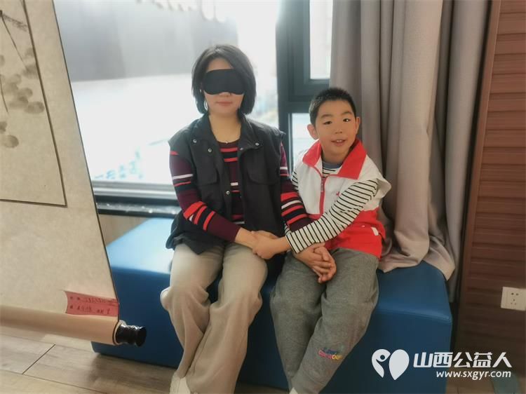 山西省红十字志愿中心组织红十字小小宣讲员亲子学习让我们身上充满闪闪发光的优秀品德 - 第6张 - 山西公益人 山西省红十字志愿中心组织红十字小小宣讲员亲子学习让我们身上充满闪闪发光的优秀品德 - 第6张