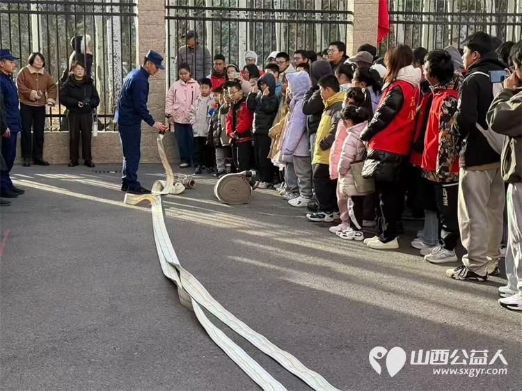 消防守护暖心同行----杏花岭区青志协举办消防志愿服务活动，感谢太原市消防救援支队“火焰蓝”的温度 - 第4张