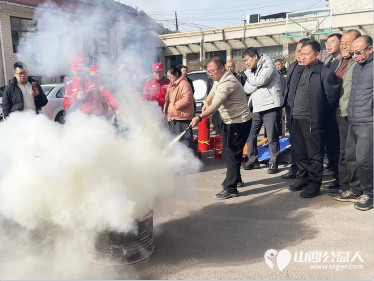 同心守庄上 同行护安全 同向保健康——吕梁市中志协救援队在柳林县庄上镇开展消防安全与应急防护暨流感防控公益提升行动 - 第7张