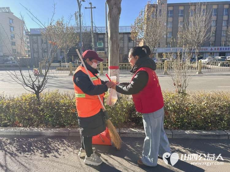 长治市武乡县丰州镇太东社区12·5国际志愿者日“志愿暖冬，爱满太东”系列活动为辖区特殊群体与户外劳动者送去冬日关怀 - 第16张