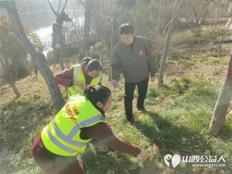 践行志愿精神 守护文峪碧水‖文水县爱心帮扶志愿者协会国际志愿者日组织开展文峪河白色垃圾清理志愿服务活动 - 第6张