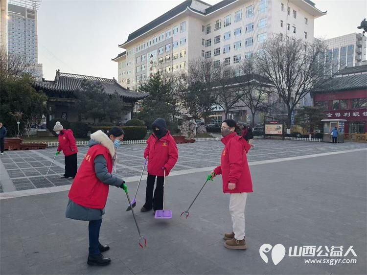 晋商文脉旁志愿暖人心晋商博物院联合太原市杏花岭区府东街社区,杏花岭区杏花红志愿服务中心组织志愿者开展环境整治+文化浸润特色志愿活动 - 第8张
