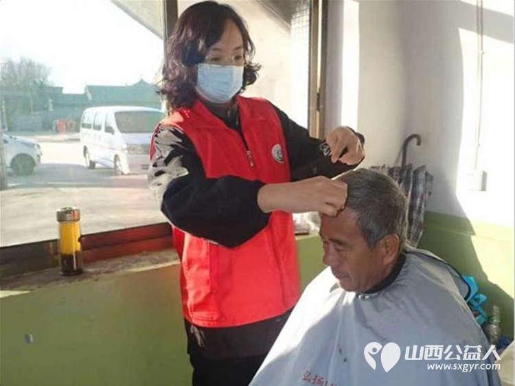 介休市敬老协会敬老爱老助老活动2025年12月6日在义安镇沙堡村为60岁以上所有老人理发体检让老年人生活的更幸福 - 第8张