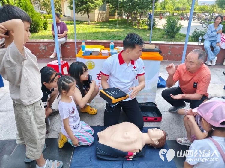 志愿服务结硕果砥砺前行再出发 高平市2025年志愿服务项目大赛落下帷幕高平市红十字会“关爱生命救在身边----应急救护培训项目”荣获优秀志愿服务项目 - 第4张 - 山西公益人 志愿服务结硕果砥砺前行再出发 高平市2025年志愿服务项目大赛落下帷幕高平市红十字会“关爱生命救在身边----应急救护培训项目”荣获优秀志愿服务项目 - 第4张