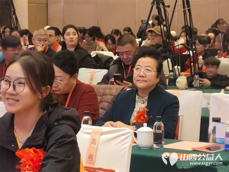 不忘初心与爱同行---中国好人李丽珠参加山西省第十一届“感动百姓·寻找乡村爱心故事”爱心大使颁奖典礼 - 第9张 - 山西公益人 不忘初心与爱同行---中国好人李丽珠参加山西省第十一届“感动百姓·寻找乡村爱心故事”爱心大使颁奖典礼 - 第9张