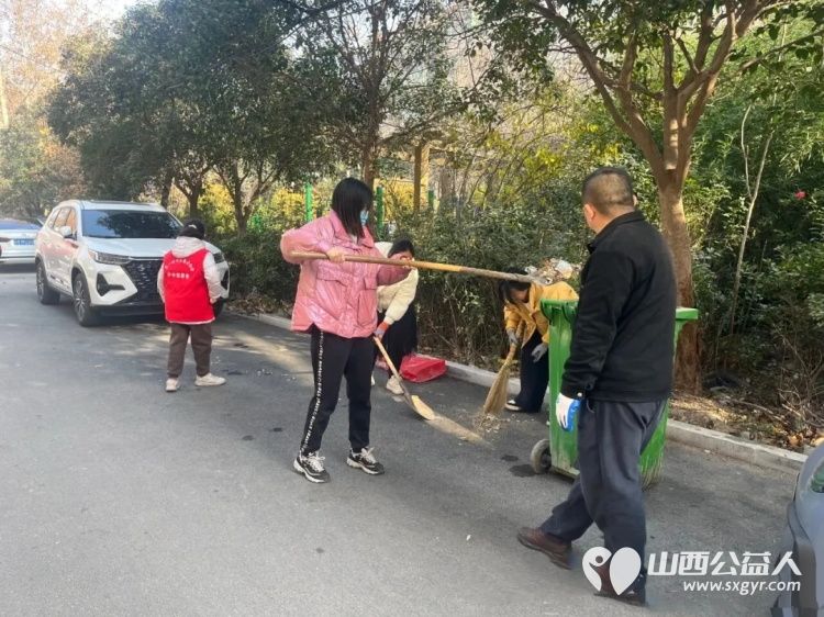小清扫撬动大治理----盐湖区志愿者协会在运城市干休所家属院开展了社区环境保护志愿服务活动使小区环境焕然一新 - 第9张