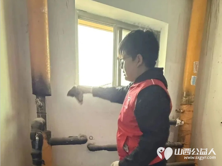 小清扫撬动大治理----盐湖区志愿者协会在运城市干休所家属院开展了社区环境保护志愿服务活动使小区环境焕然一新 - 第5张