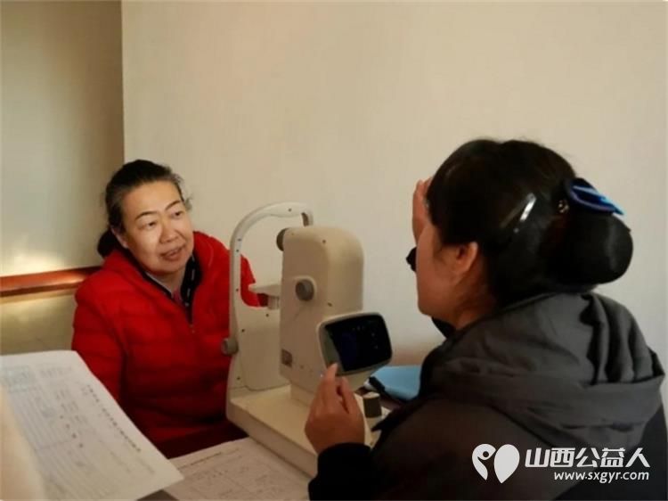 介休市绵山眼科医院关爰老年人健康携带检测仪器深入到老年人聚集地----老干部活动中心(老年大学)开展义诊活动 - 第15张 - 山西公益人 介休市绵山眼科医院关爰老年人健康携带检测仪器深入到老年人聚集地----老干部活动中心(老年大学)开展义诊活动 - 第15张