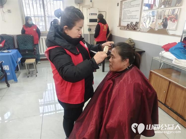 介休市敬老协会孝善行之敬老爱老助老活动2025年12月10日在介休市连福镇邬城店村为所有老人爱心理发义诊 - 第8张