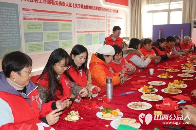 盐湖区志愿者协会开展“指尖生花 情暖寿星”志愿者团建活动旨在关心关爱志愿者，增强志愿者凝聚力 - 第5张