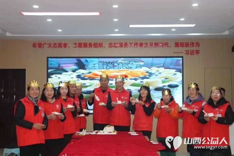 盐湖区志愿者协会开展“指尖生花 情暖寿星”志愿者团建活动旨在关心关爱志愿者，增强志愿者凝聚力 - 第9张