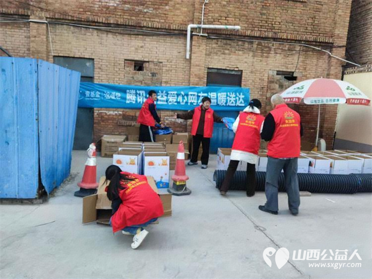 长治市阳光困境儿童帮扶协会携手山东省聊城市尚善社会工作服务中心在潞州区开展困境儿童爱心成长礼包发放活动 - 第12张