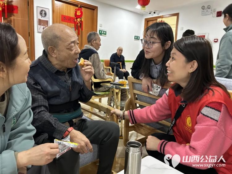 暖心陪伴让老人的冬季不再寒冷 阳泉市义工联合会在恒爱仁和为老服务院开展阳泉义工联携手东方幼儿园的师生们用爱心为老人们编织了一段温馨时光 - 第19张