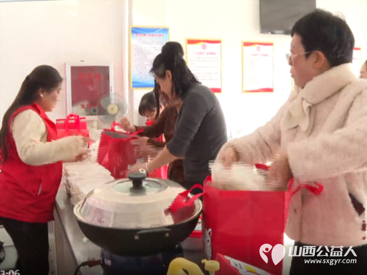 情暖冬至 饺香传爱——五寨县总工会联合沣泽大酒店开展冬至送温暖活动将一碗碗热气腾腾的饺子递到一线劳动者手中切实当好广大职工的娘家人 - 第11张