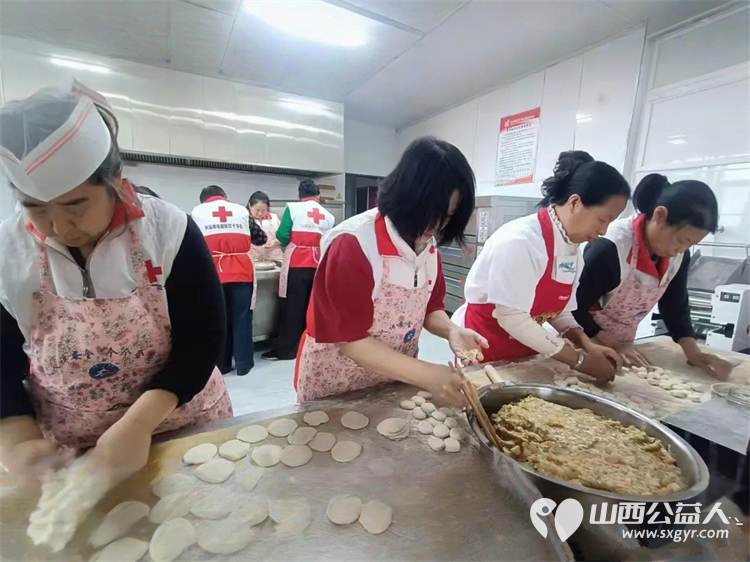 情暖冬至爱满夕阳----长治市屯留区红十字会志愿者暖心行动为敬老院老人送去节日关怀和冬至水饺 - 第2张
