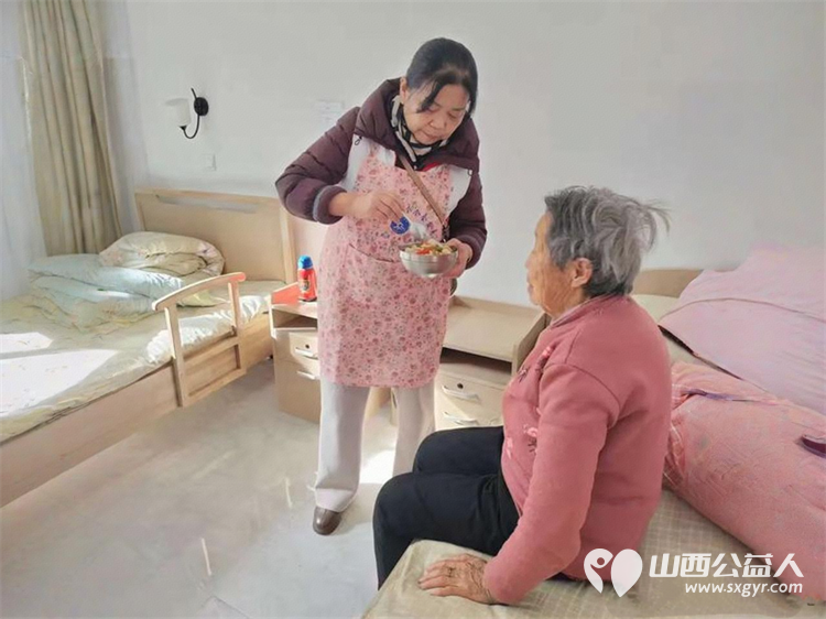 情暖冬至爱满夕阳----长治市屯留区红十字会志愿者暖心行动为敬老院老人送去节日关怀和冬至水饺 - 第7张